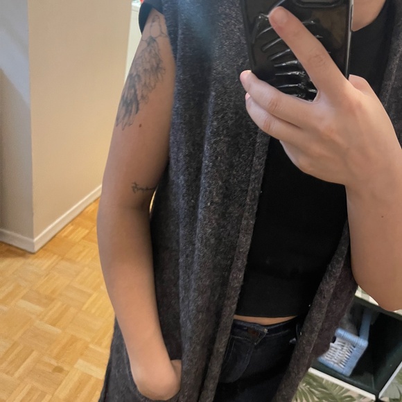 Wilfred wool-blend sleeveless vest - Picture 4 of 13